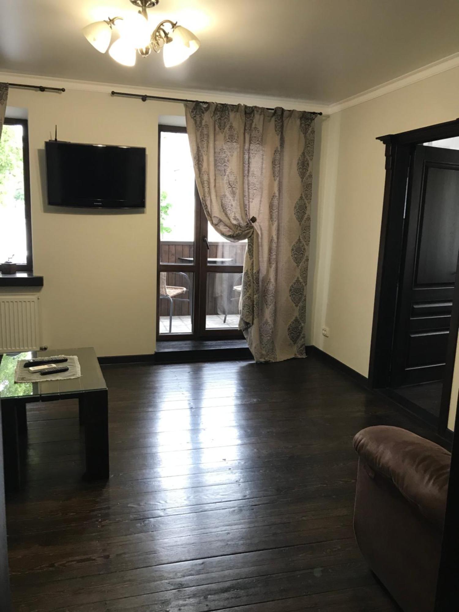 Бажане Місце Apartment Kamianets-Podilskyi Ngoại thất bức ảnh